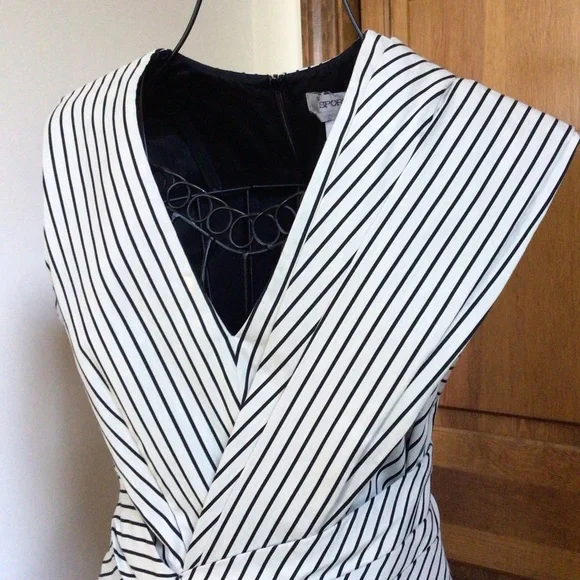 Max Mara Sportmax Drrss, Striped Dress, size 8, pristine - Picture 2 of 16
